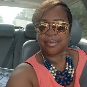 Meet your Posher, Karen